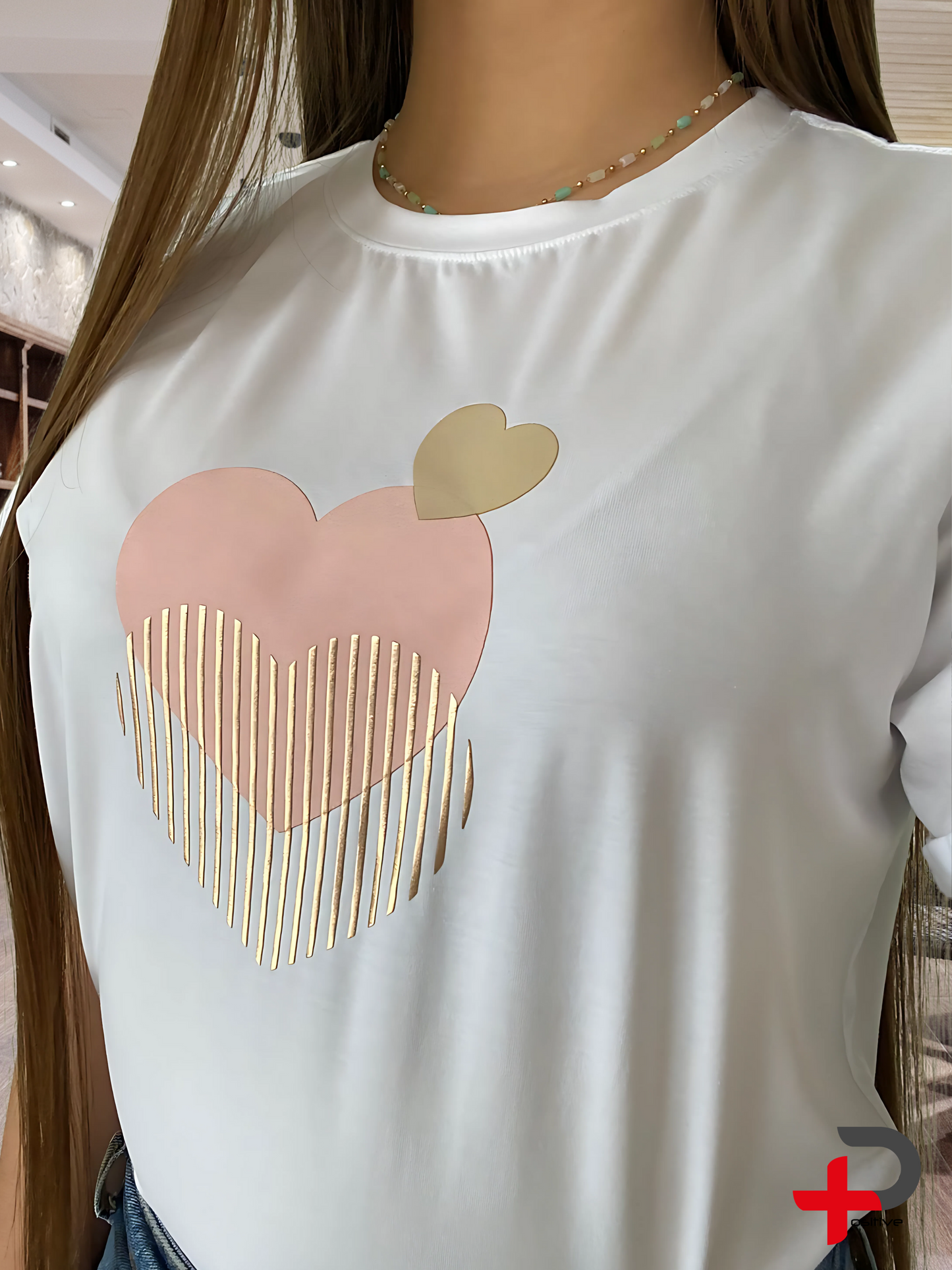 Camiseta básica blanca estampada para mujer, (Tres corazones)