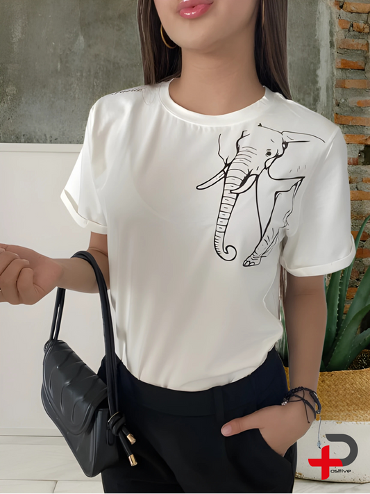 Camiseta básica  estampada para mujer, mensaje, positivo, motivacional. (Elefante- Fuerte)