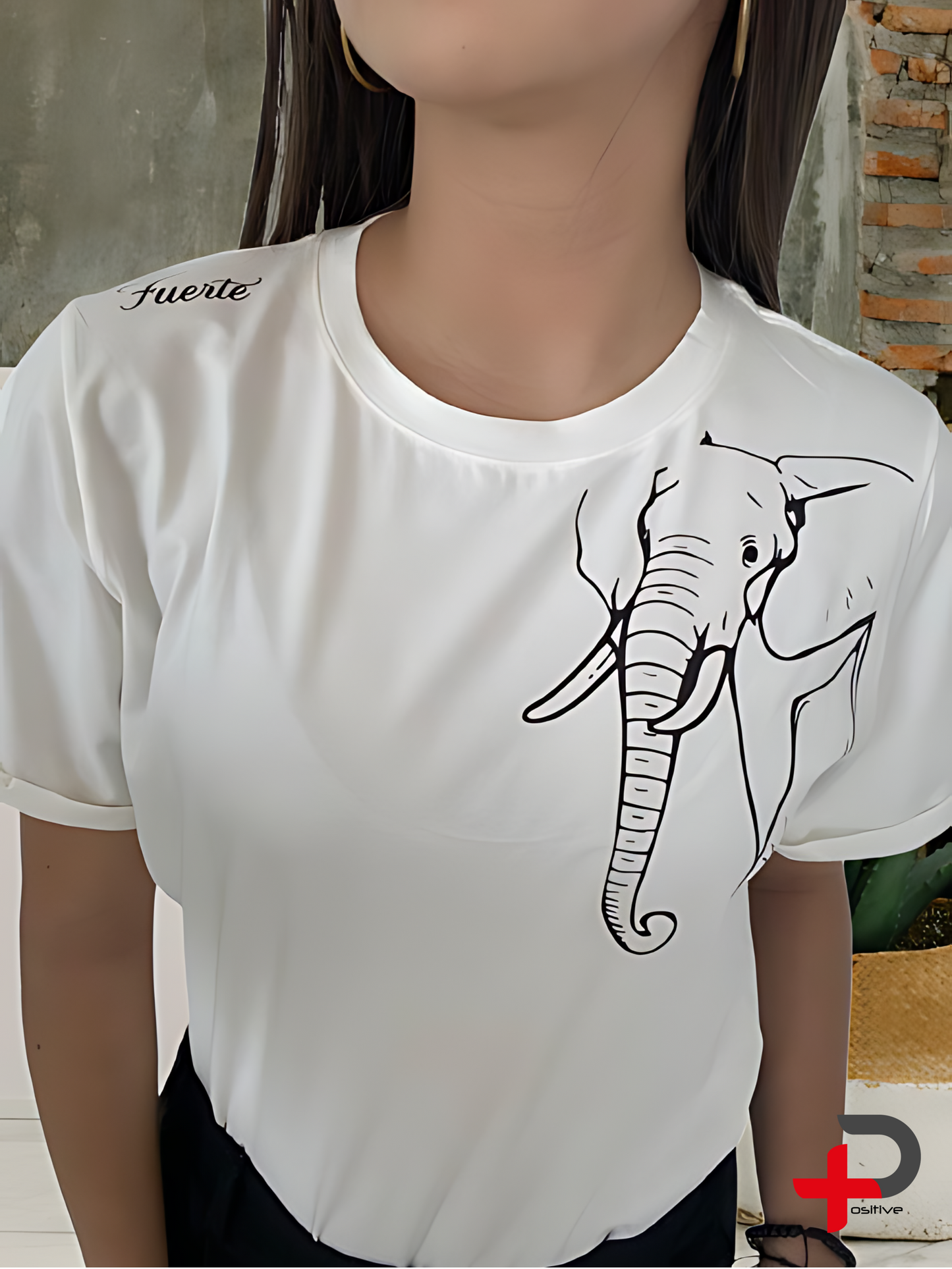 Camiseta básica  estampada para mujer, mensaje, positivo, motivacional. (Elefante- Fuerte)